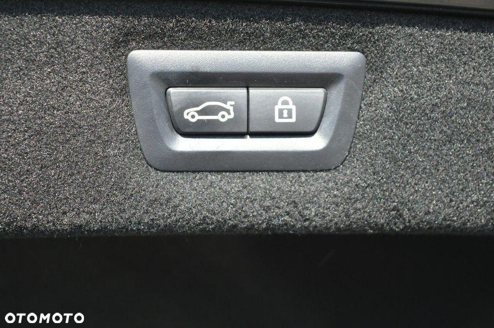 BMW Seria 8 840d xDrive - 39