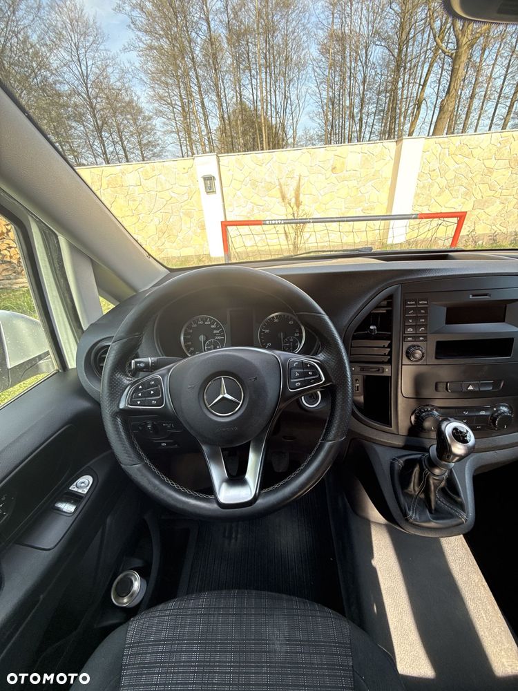 Mercedes-Benz VITO - 11