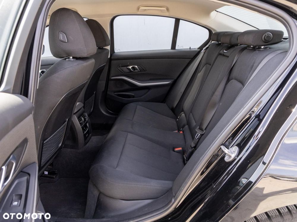 BMW Seria 3 - 14