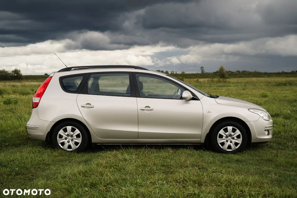 Hyundai i30 1.6 Comfort - 1