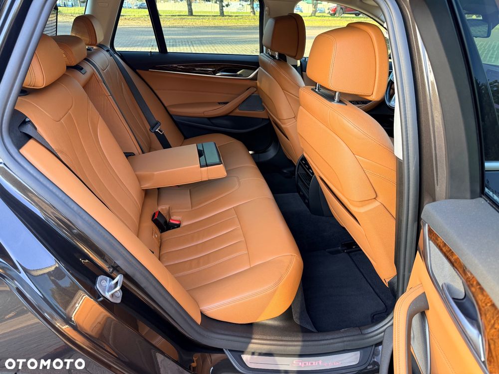 BMW Seria 5 520d Sport Line sport - 16