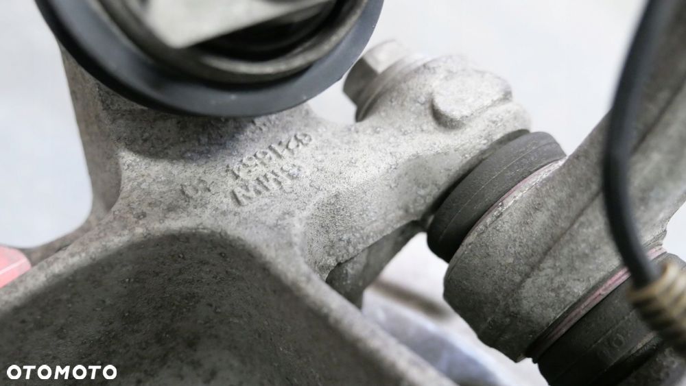 bmw g31 zwrotnica tylna prawa z wahaczami 6861138 komplet - 4