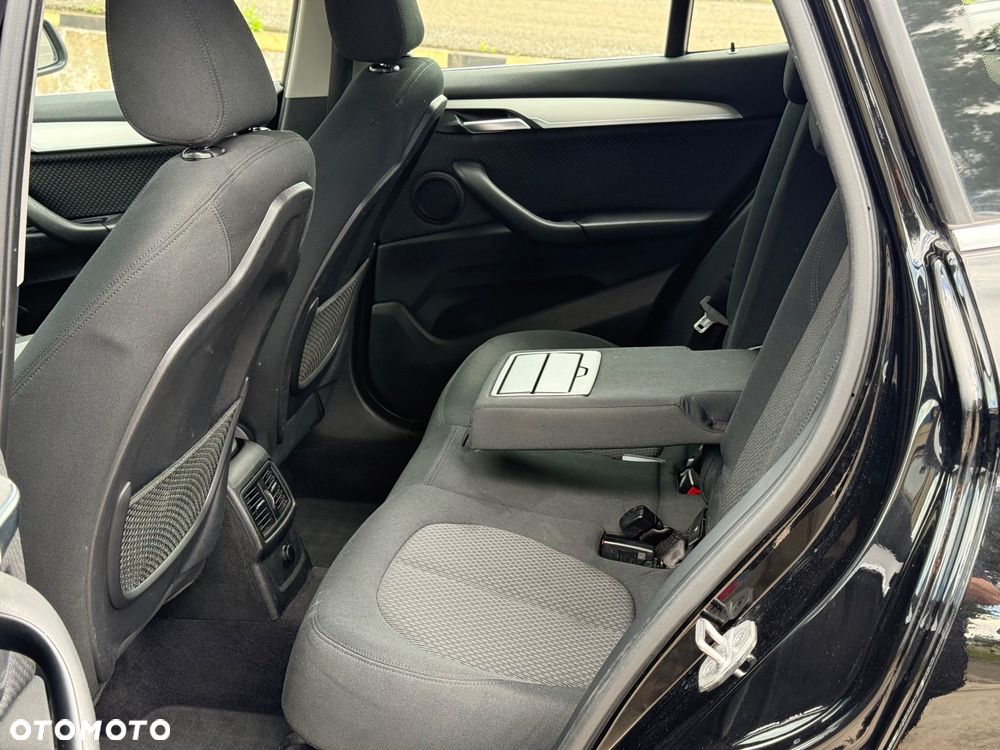 BMW X1 xDrive18d Advantage sport - 15