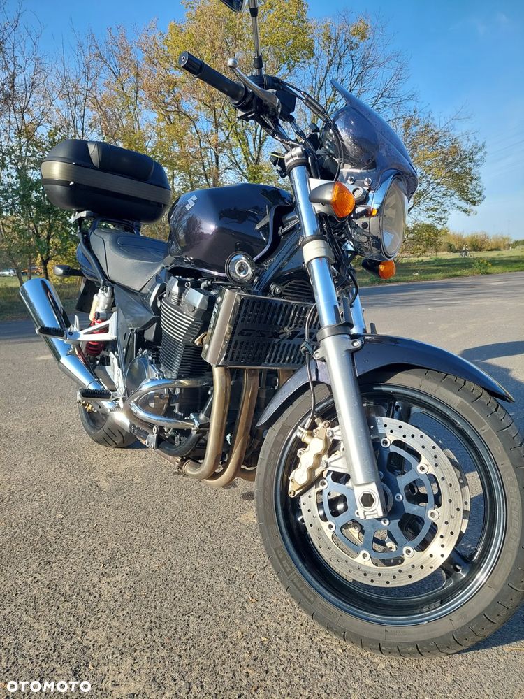 Suzuki GSX - 3