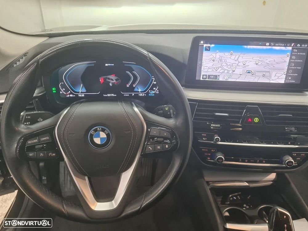 BMW 530 e - 9