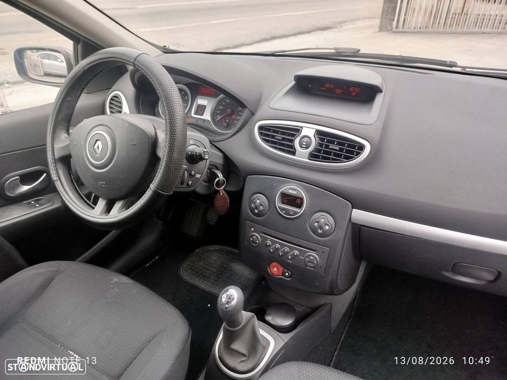 Renault Clio 1.2 16V Luxe - 6