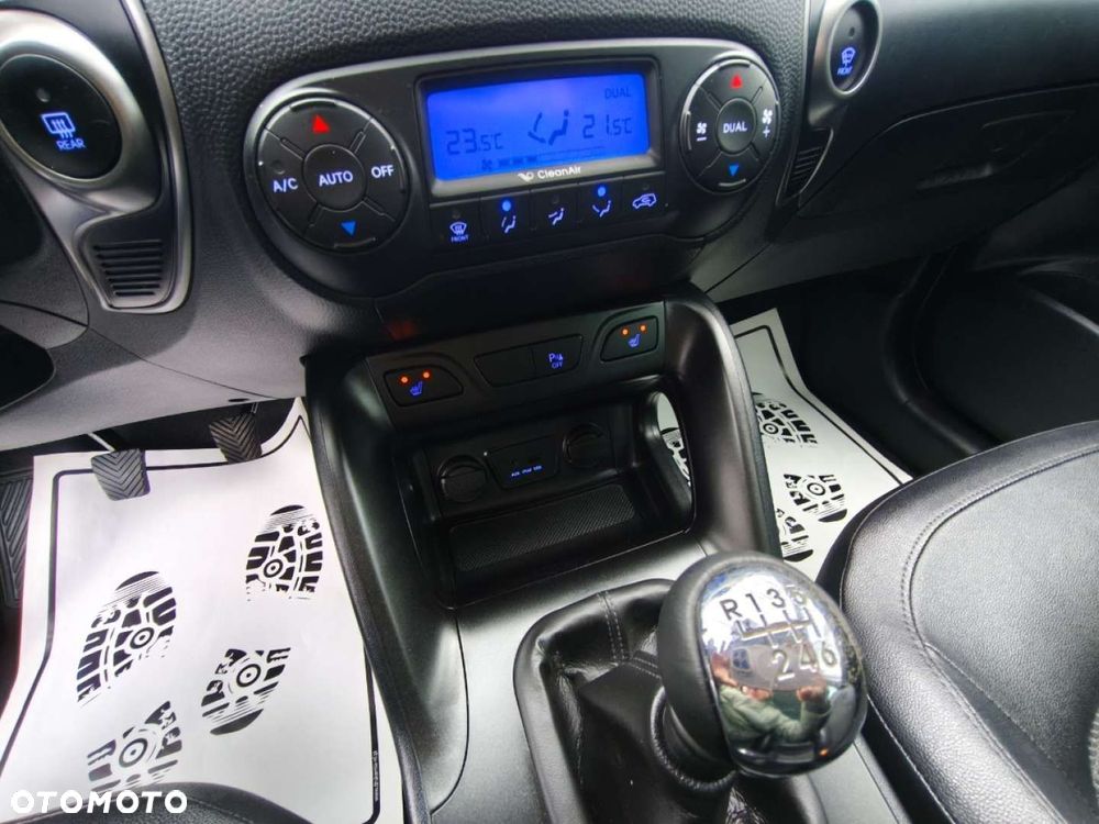 Hyundai ix35 - 11