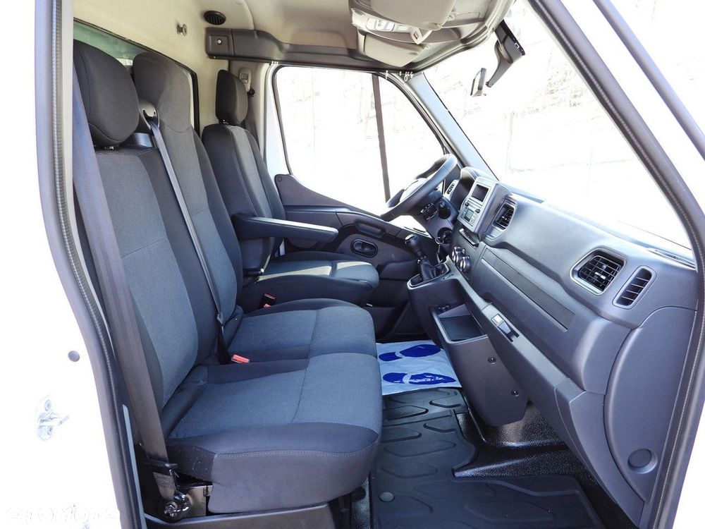 Renault MASTER PLANDEKA 10 PALET WEBASTO TEMPOMAT LEDY KLIMATYZACJA  165KM - 36