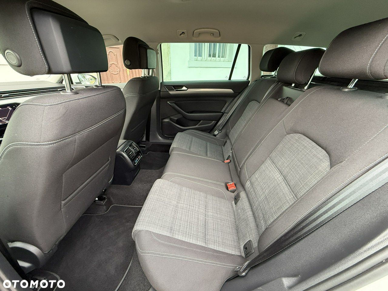 Volkswagen Passat 2.0 TDI EVO Business DSG - 37