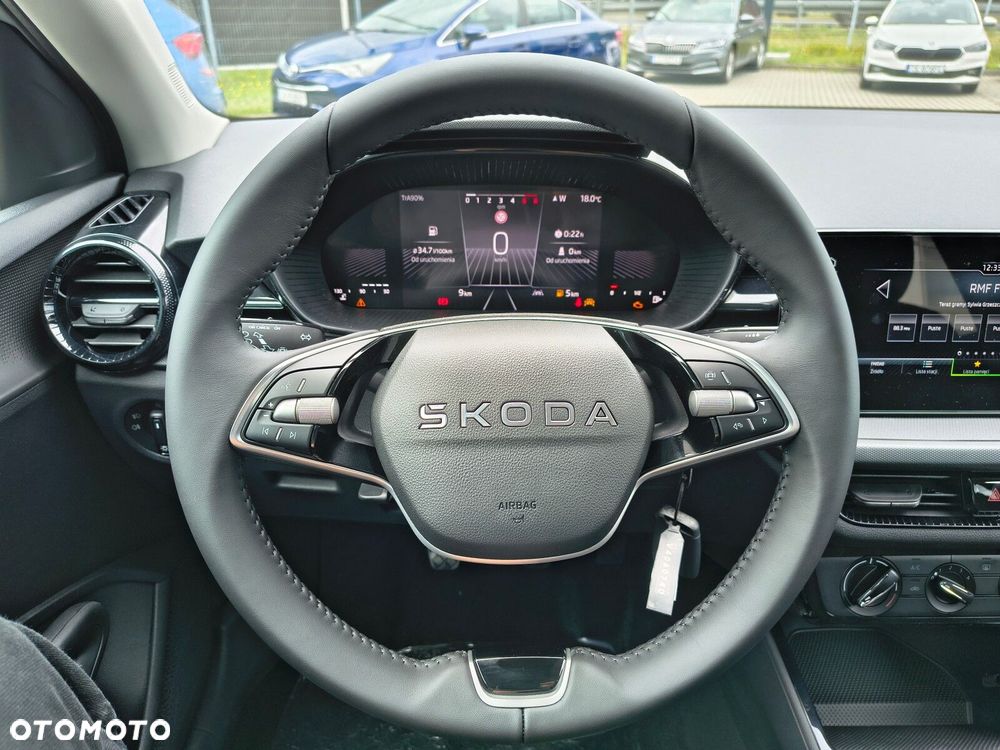 Skoda Fabia 1.0 Essence - 21