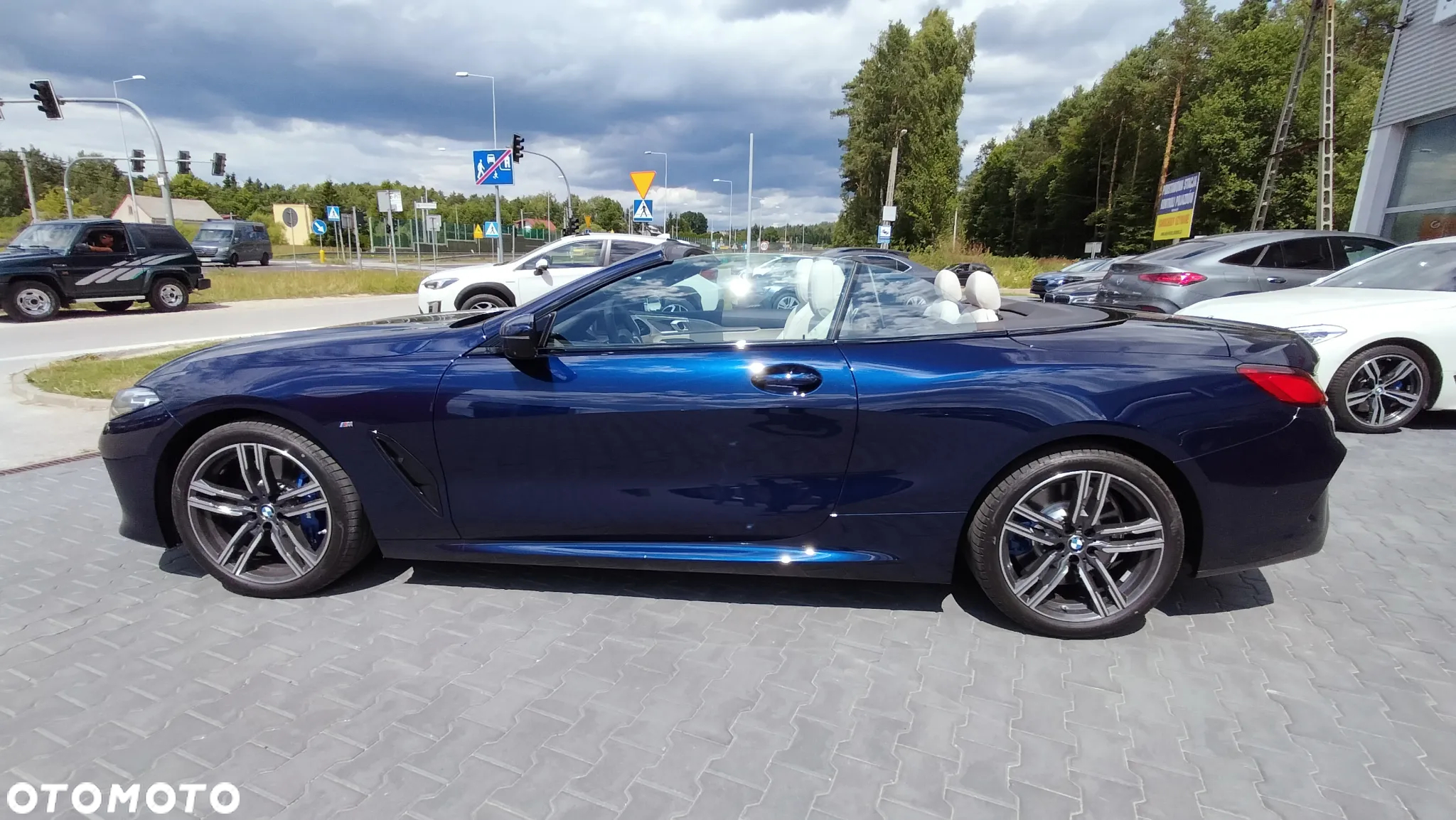 BMW Seria 8 840i xDrive - 14