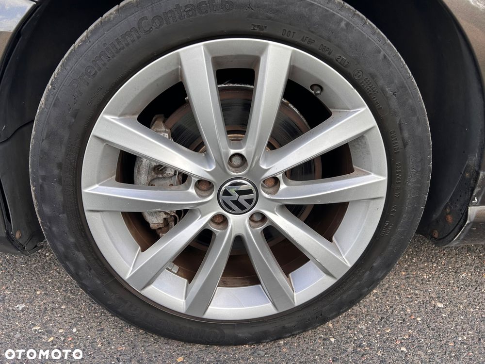 Volkswagen Passat 2.0 TDI DPF DSG Comfortline - 27