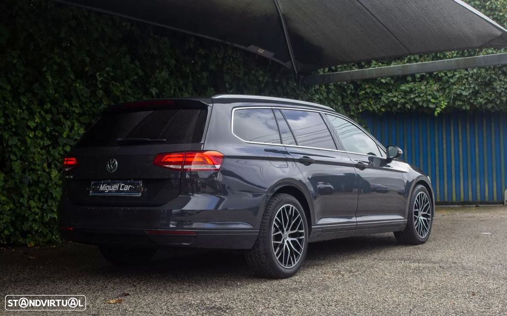 VW Passat Variant - 10