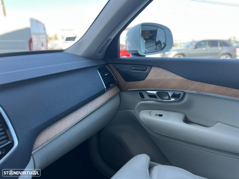 Volvo XC 90 2.0 B5 Plus Bright AWD - 21