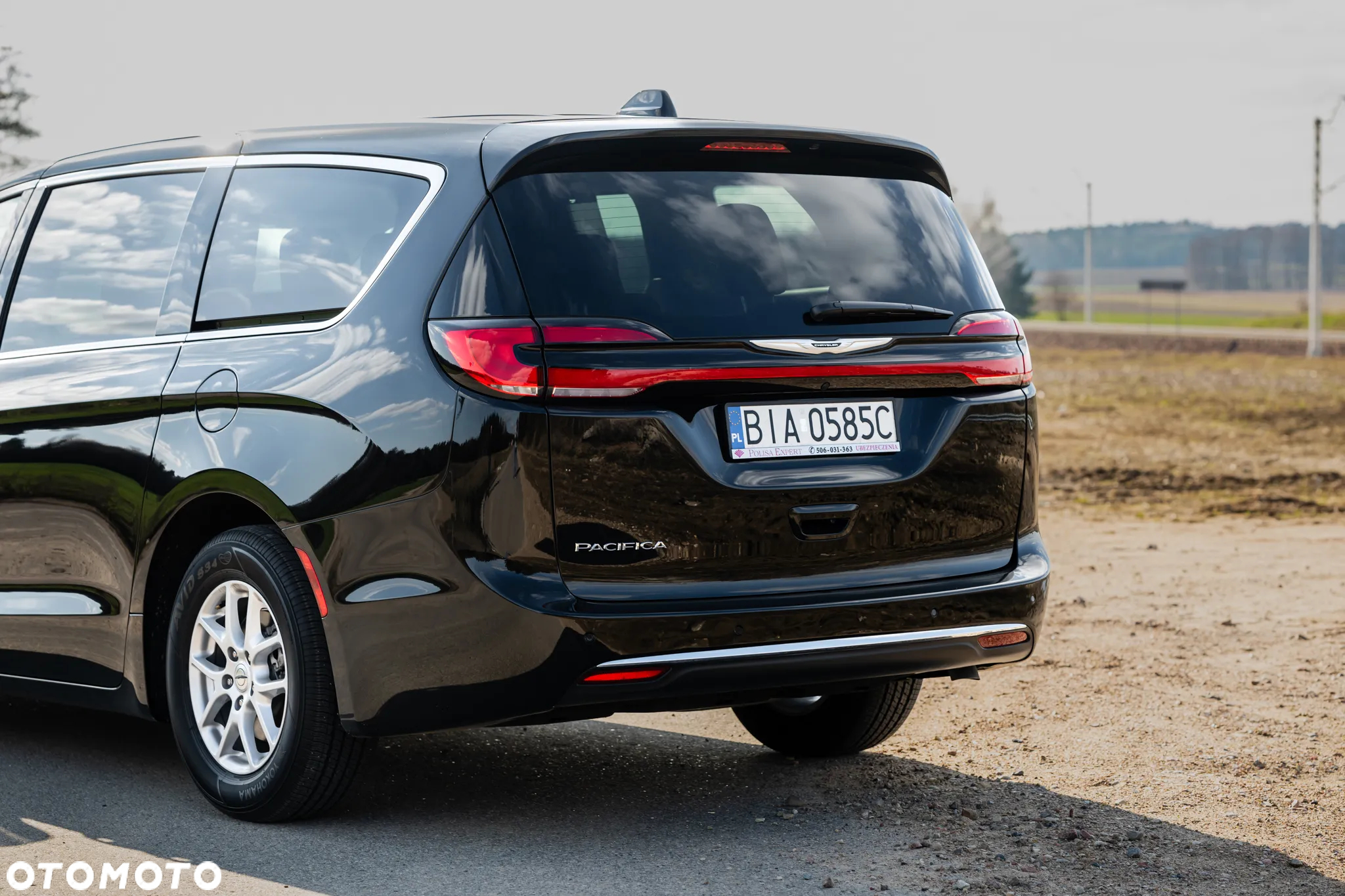 Chrysler Pacifica - 3