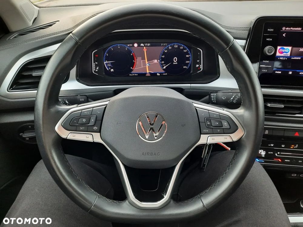 Volkswagen T-Roc 1.0 TSI Advance - 26