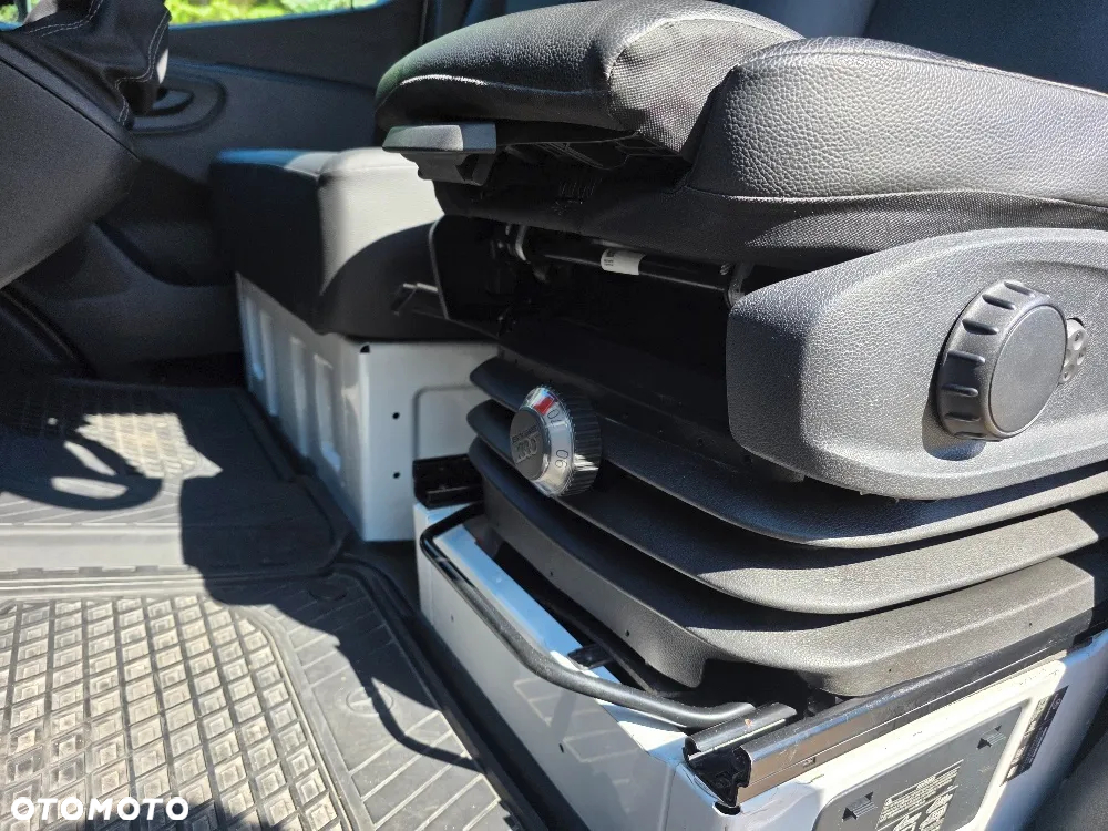 Mercedes-Benz SPRINTER 317 L2H2 - 17