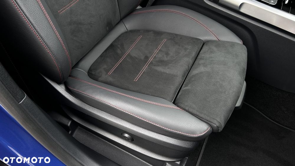 Mercedes-Benz GLB 200 AMG Line 7G-DCT - 25