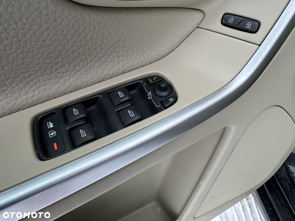 Volvo XC 60 - 19