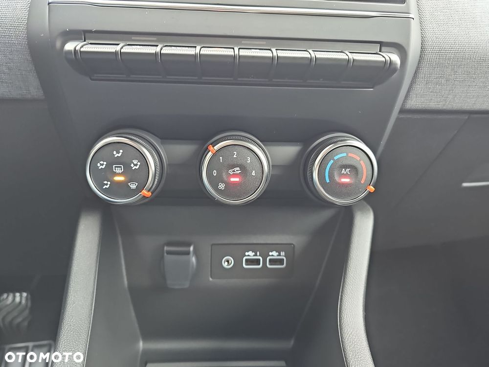 Renault Clio 1.0 TCe Evolution - 17