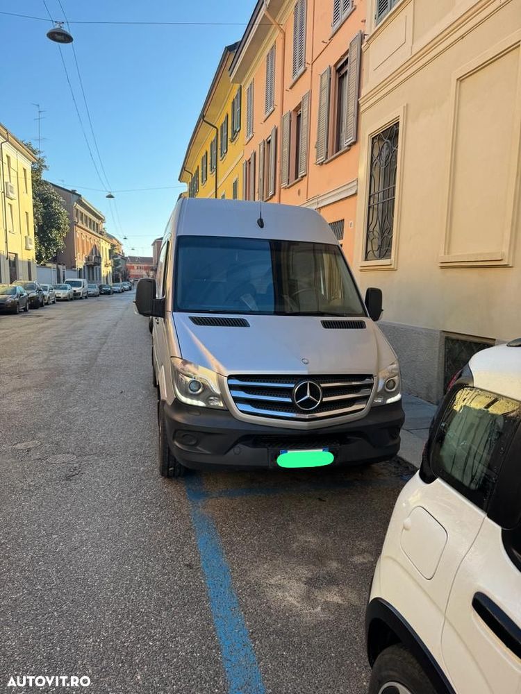 Mercedes-Benz Sprinter - 1