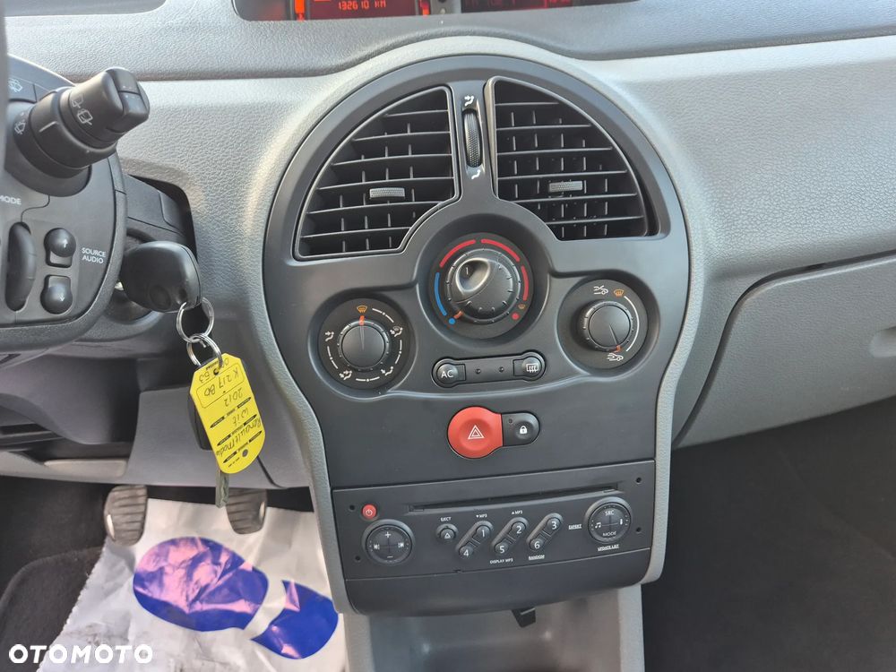 Renault Modus 1.2 16V Yahoo - 37