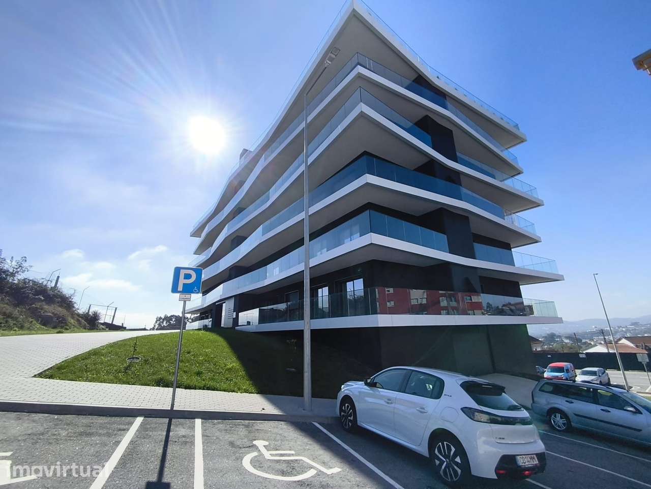 APARTAMENTO T3 NOVO EM FERREIROS, BRAGA | PRONTO A HABITAR! - Grande imagem: 2/31