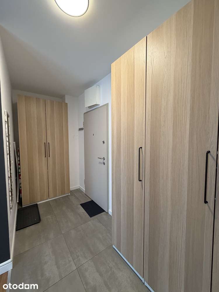 Jasne studio z ogródkiem na Kabatach – 34 m² + garaż i komórka