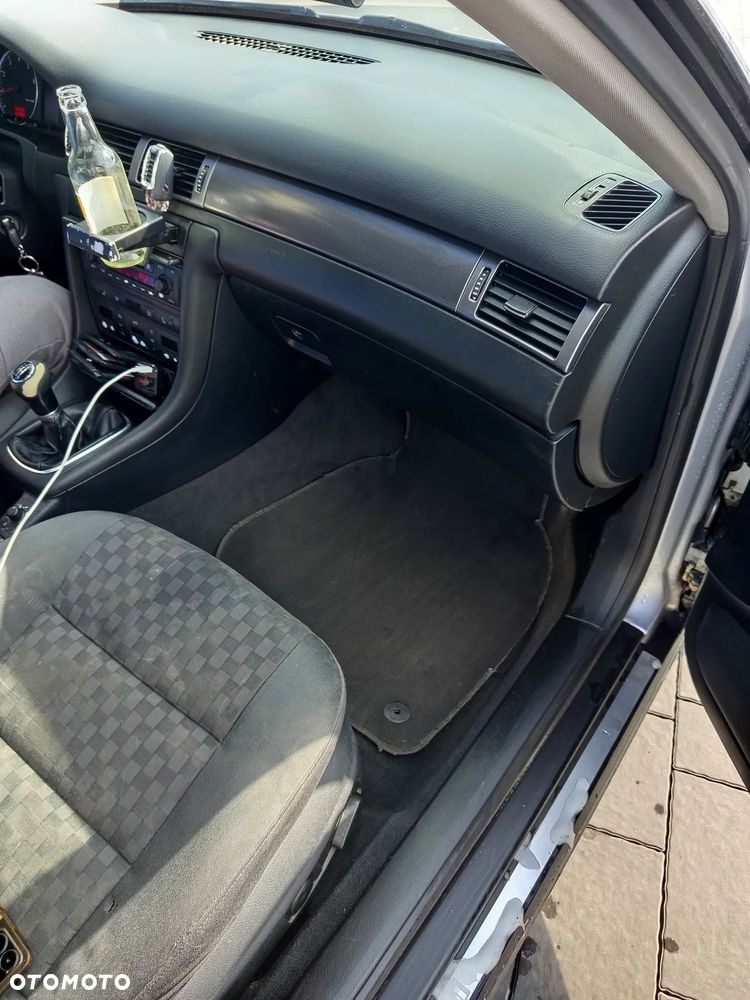 Audi A6 Avant 1.8T - 14