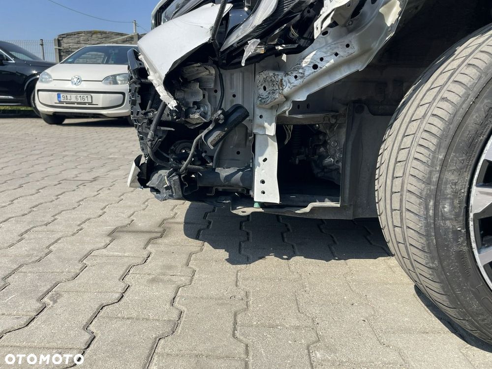 Toyota Corolla 1.8 Hybrid Style - 8