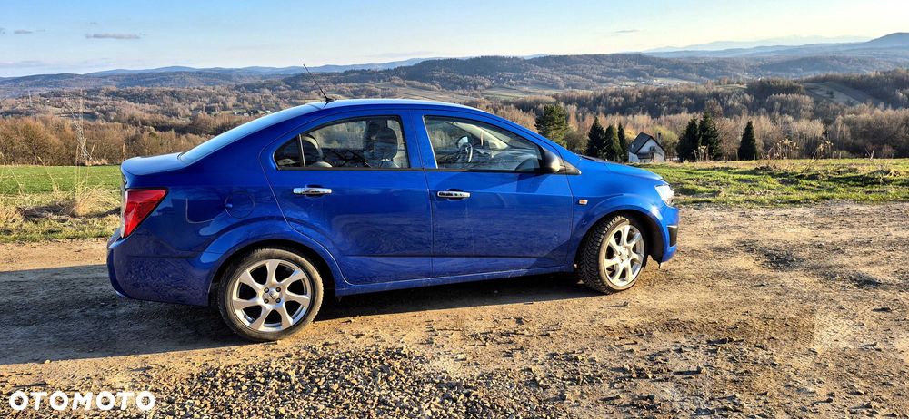 Chevrolet Aveo - 5