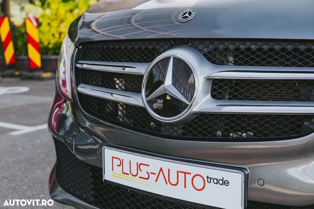 Mercedes-Benz V 300 d Compact Avantgarde - 4