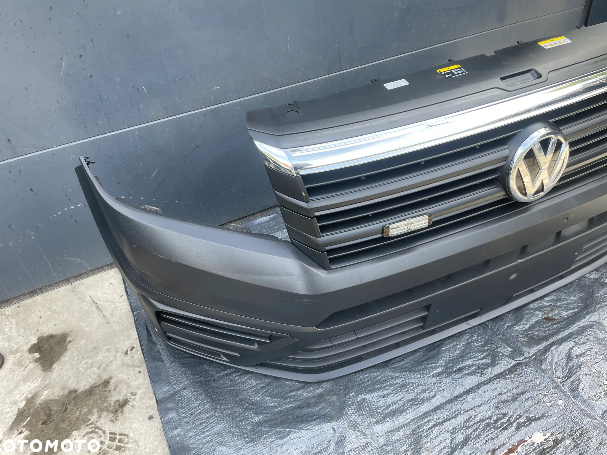 VW CRAFTER II 7C kompletny zderzak przód  2022 rok - 3