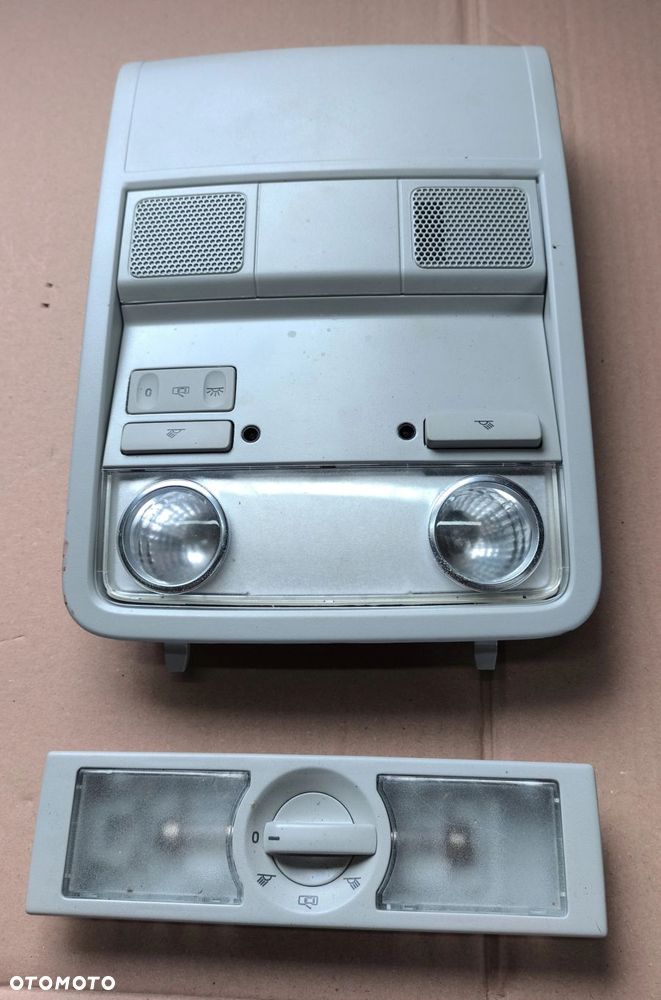 Jetta VI lampka podsufitki oświetlenia kabiny Golf 2010-18r Volkswagen