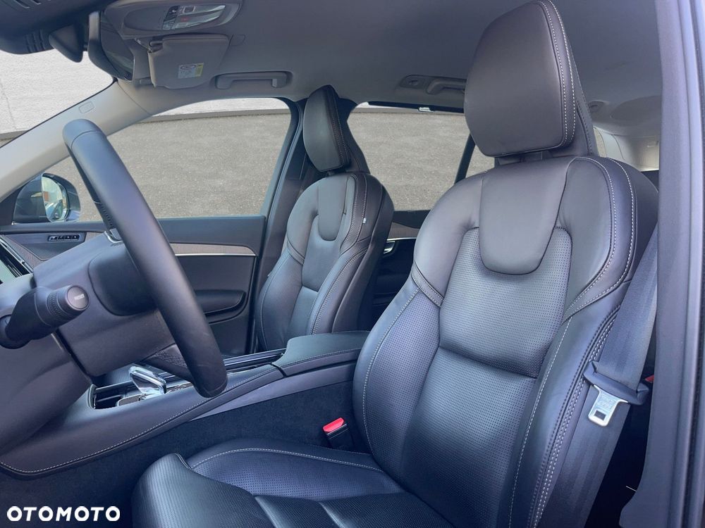 Volvo XC 90 - 4