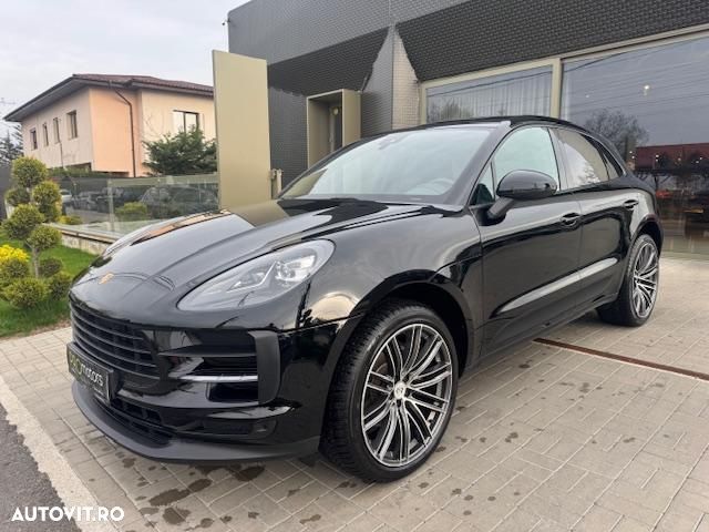 Porsche Macan - 1