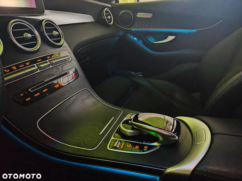 Mercedes-Benz Glc 2018 photo 5