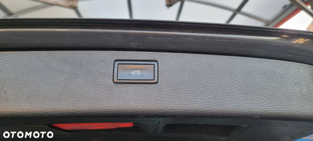 Volkswagen Passat 1.6 TDI Comfortline - 4