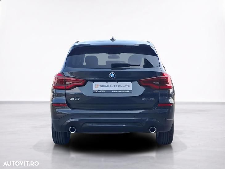 BMW X3 xDrive20i AT - 6