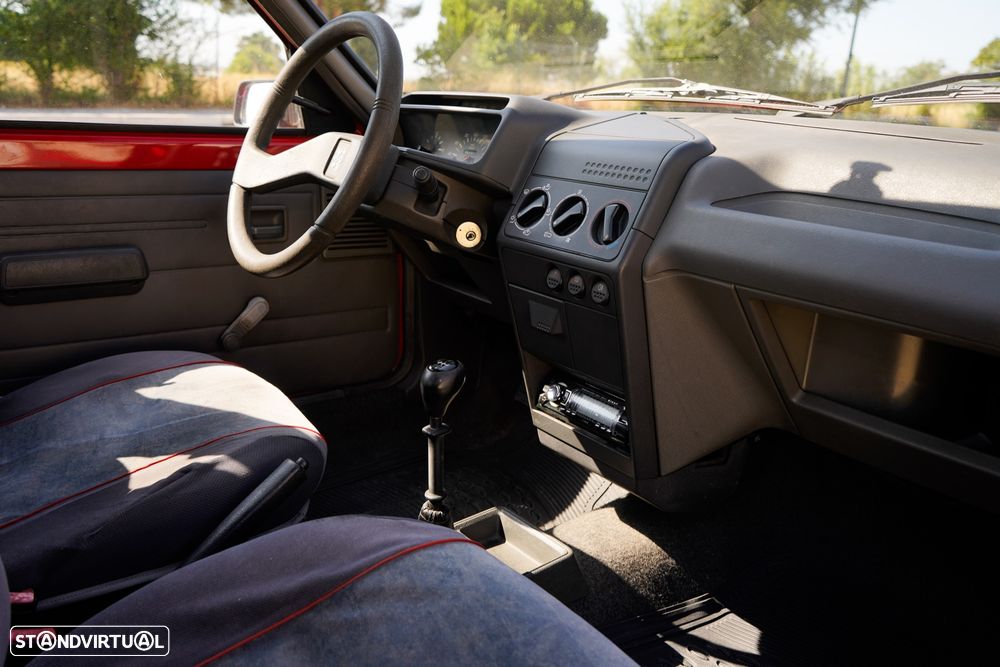 Peugeot 205 GLD 1.8 - 7