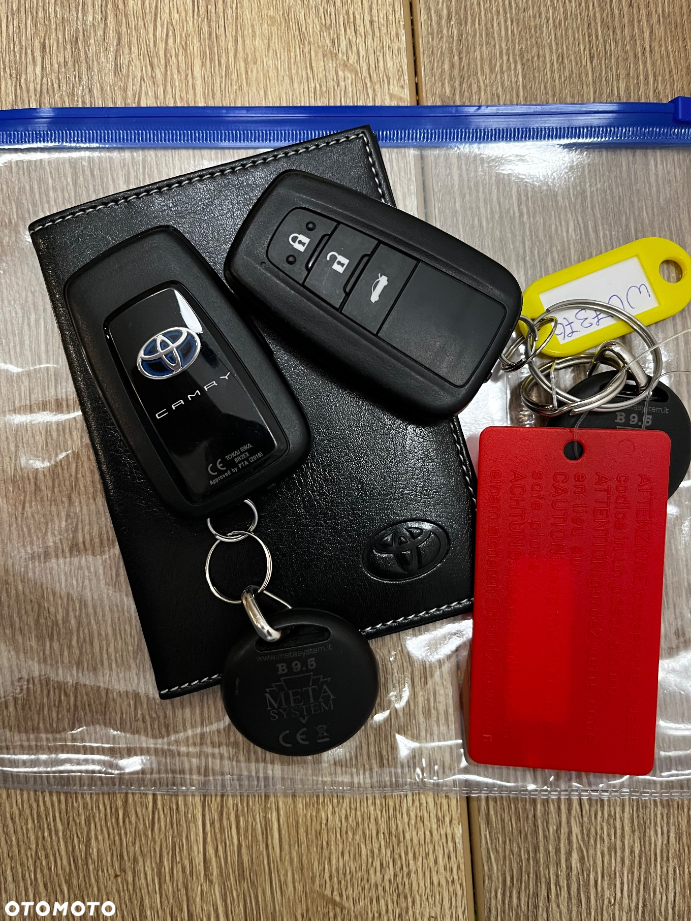 Toyota Camry 2.5 Hybrid Comfort CVT - 26