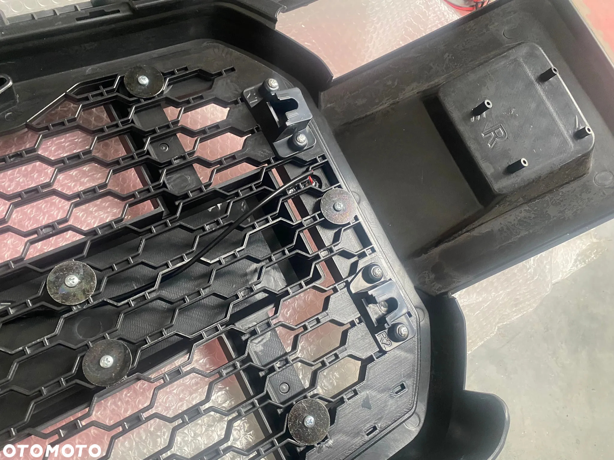 Grill Ford F150 18-21 styl Roushe - 3