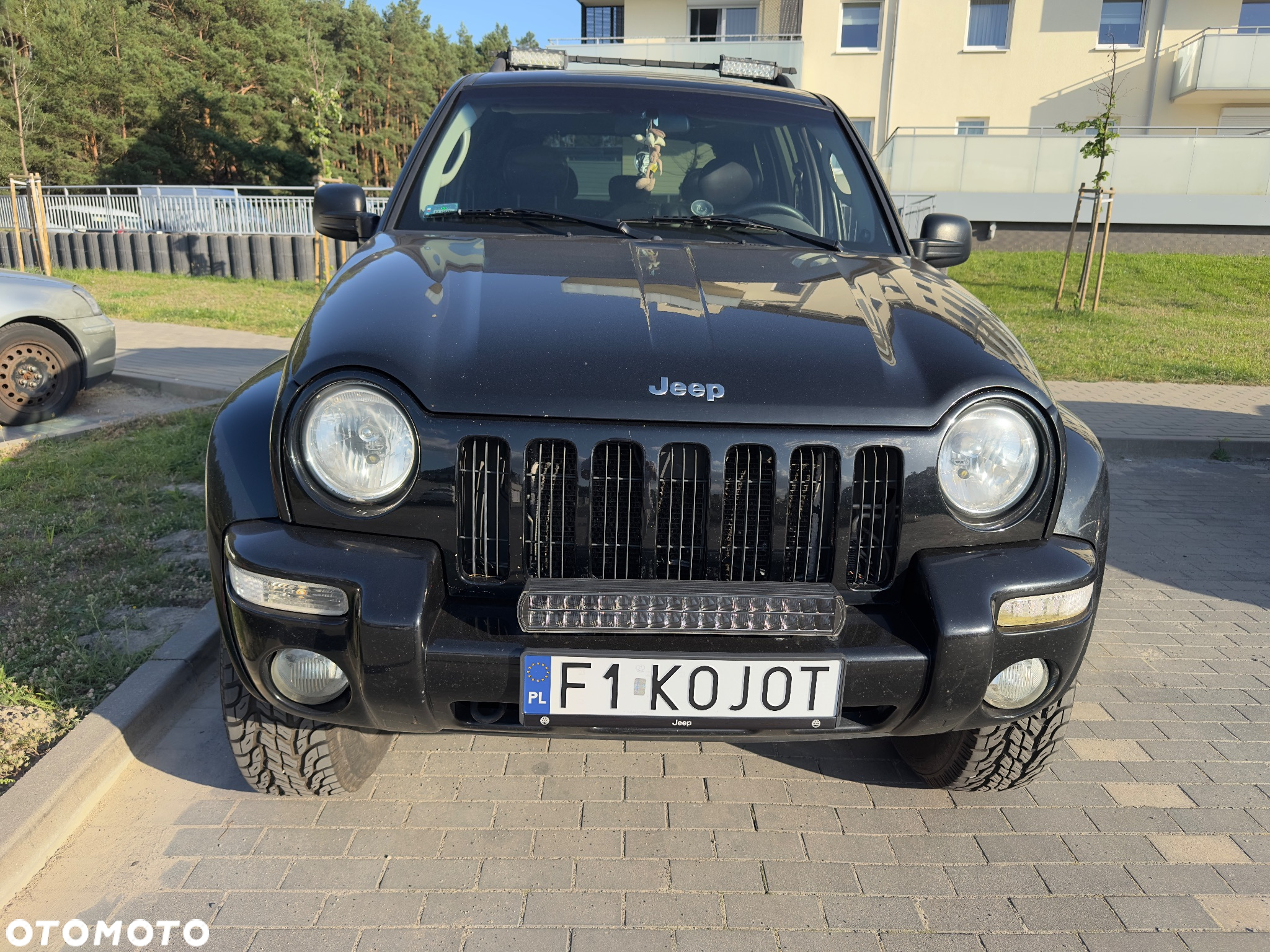 Jeep Cherokee - 3