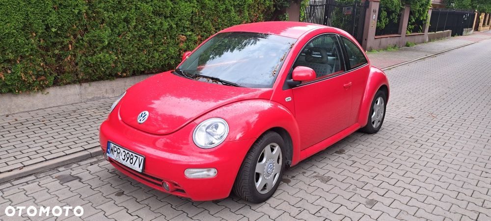 Volkswagen New Beetle - 1