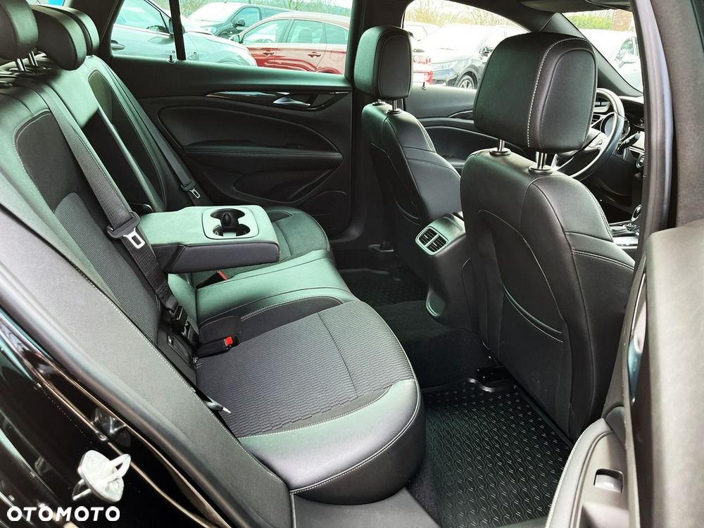 Opel Insignia 2.0 CDTI Elegance S&S - 32