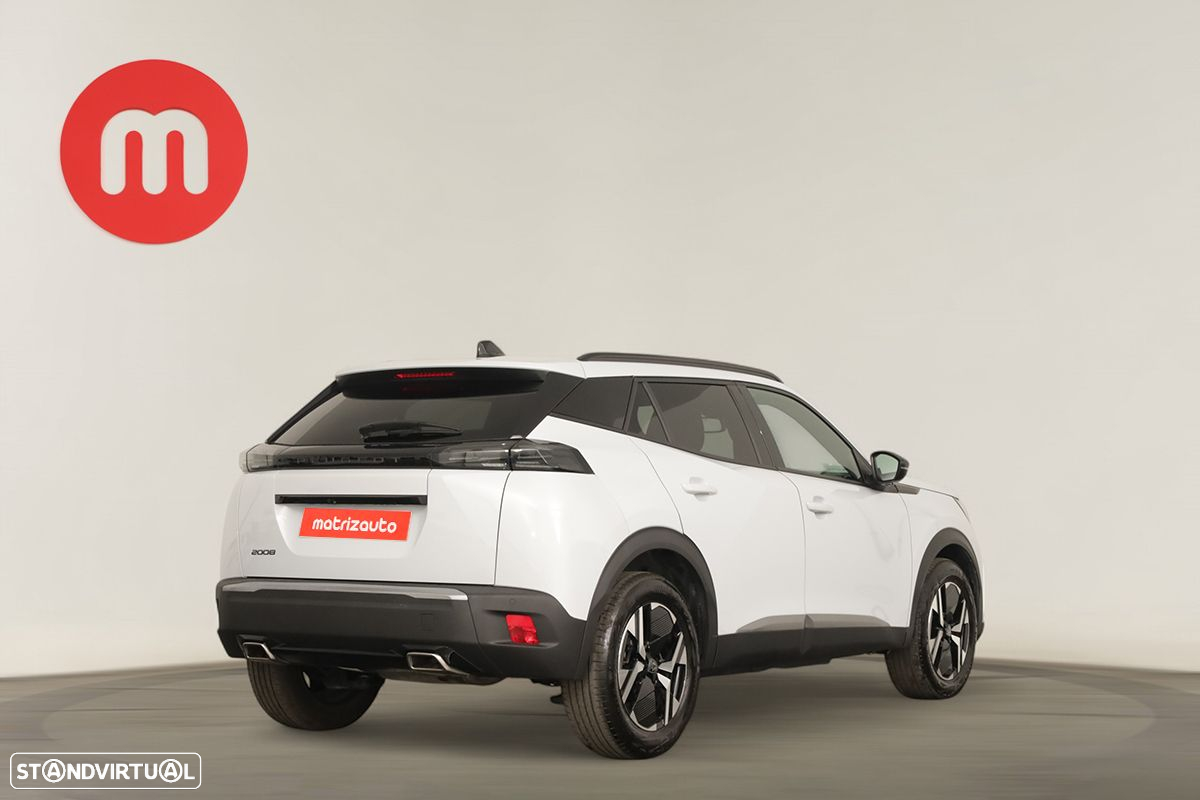 Peugeot 2008 1.2 PureTech Allure EAT8 - 4