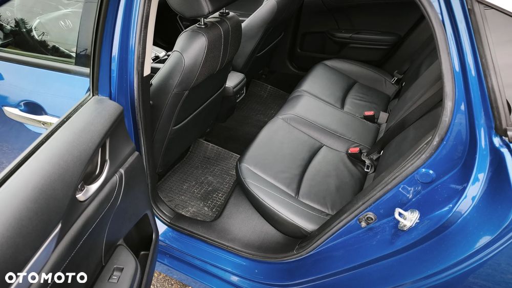 Honda Civic 1.5 i-VTEC Turbo CVT Elegance - 10