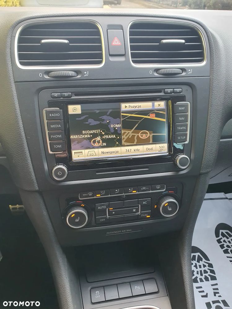 Volkswagen Golf 1.6 TDI DPF Style - 11