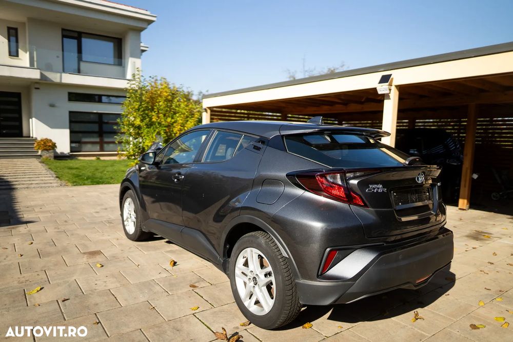 Toyota C-HR 1.8 HSD 122 CP 4x2 CVT Cult - 11