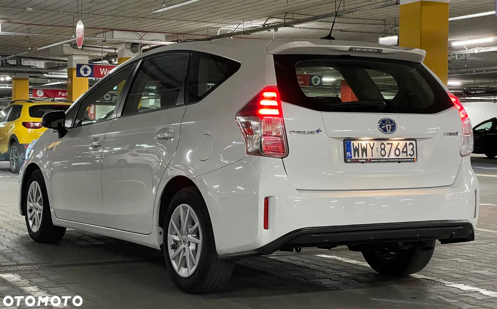 Toyota Prius+ (Hybrid) Executive - 7